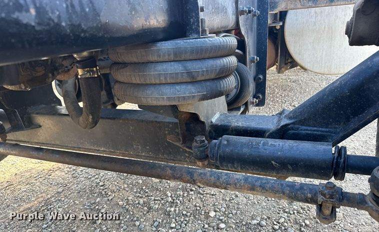 image for item EG6663 2009 International PayStar 5900i semi truck