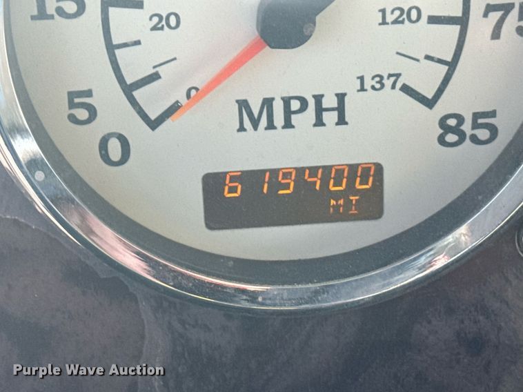 image for item EG6663 2009 International PayStar 5900i semi truck