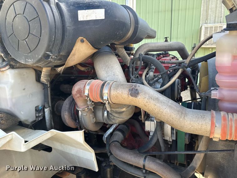 image for item EG6663 2009 International PayStar 5900i semi truck