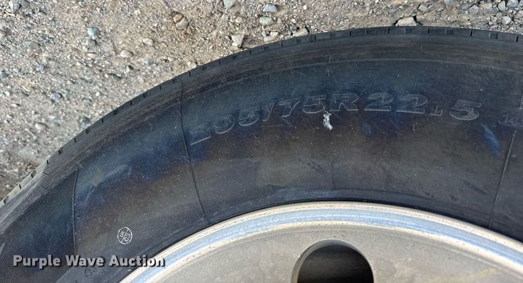 image for item EG6663 2009 International PayStar 5900i semi truck