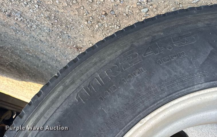 image for item EG6663 2009 International PayStar 5900i semi truck