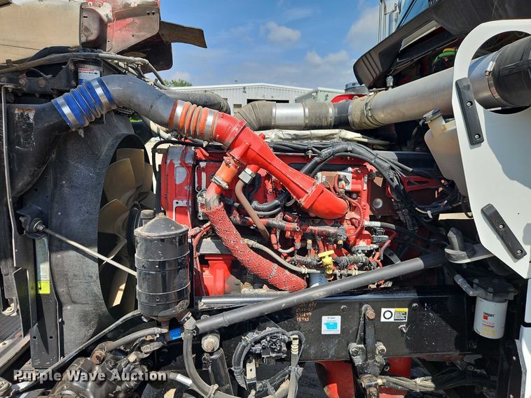 image for item EJ0132 2007 Kenworth W9 Series semi truck