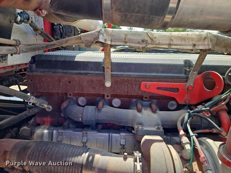 image for item EJ0132 2007 Kenworth W9 Series semi truck