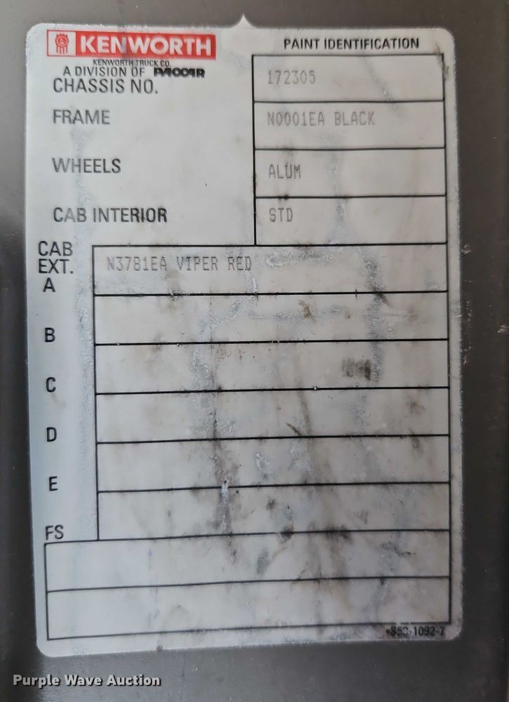 image for item EJ0132 2007 Kenworth W9 Series semi truck