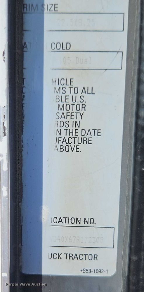 image for item EJ0132 2007 Kenworth W9 Series semi truck