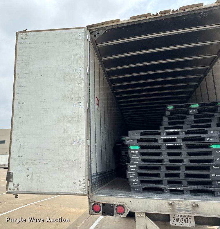 image for item EJ3718 2014 Vanguard VXP 57' dry van trailer