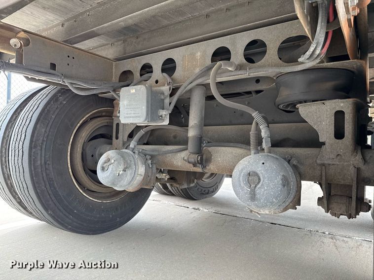 image for item EJ3718 2014 Vanguard VXP 57' dry van trailer