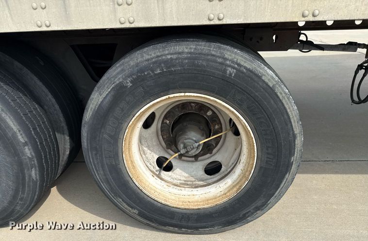 image for item EJ3719 2014 Vanguard VXP 57' dry van trailer