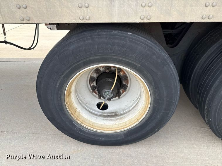 image for item EJ3719 2014 Vanguard VXP 57' dry van trailer