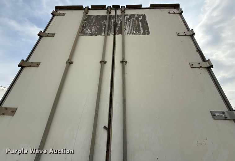 image for item EJ3721 2016 Vanguard VXP 57' dry van trailer