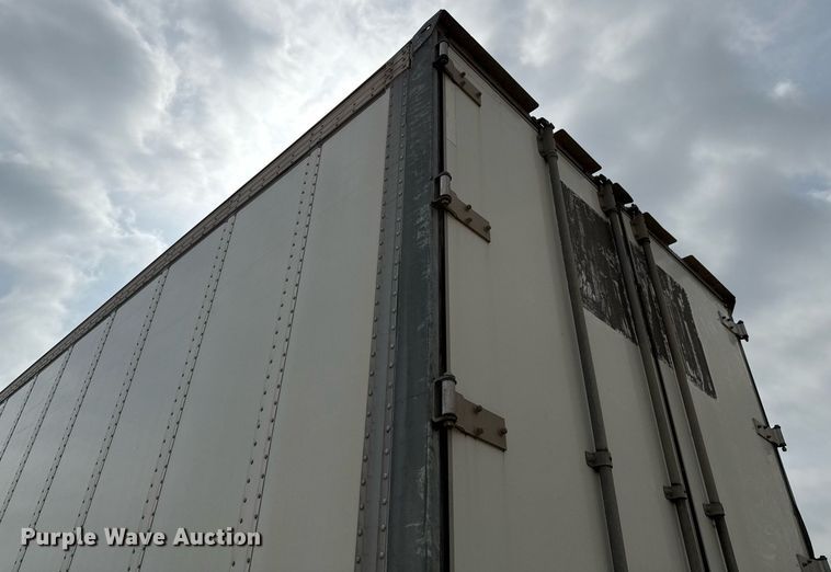 image for item EJ3721 2016 Vanguard VXP 57' dry van trailer