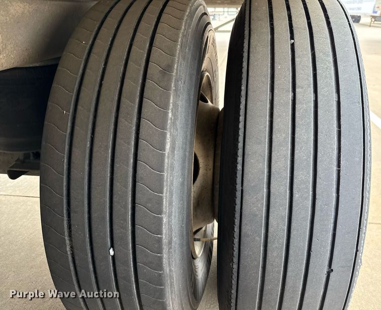 image for item EJ3723 2016 Vanguard VXP 57' dry van trailer