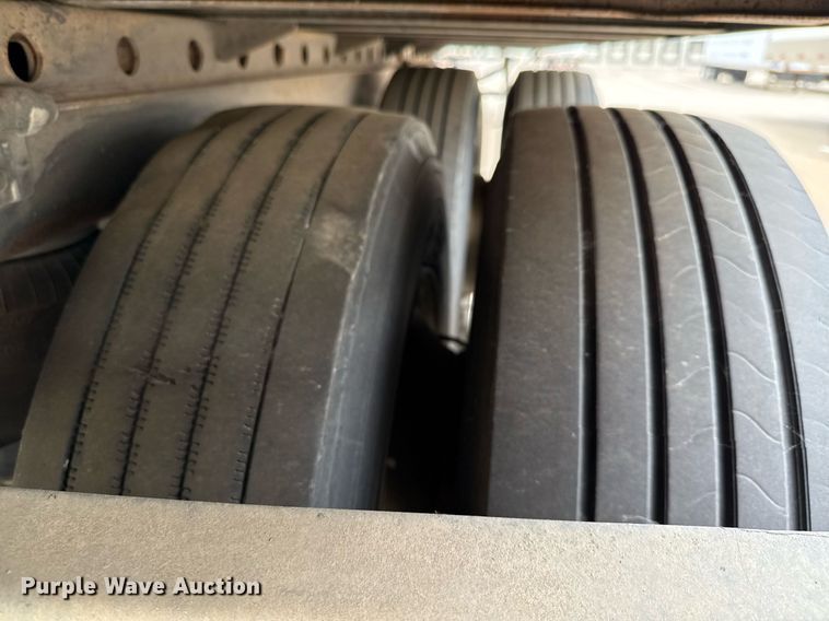 image for item EJ3723 2016 Vanguard VXP 57' dry van trailer