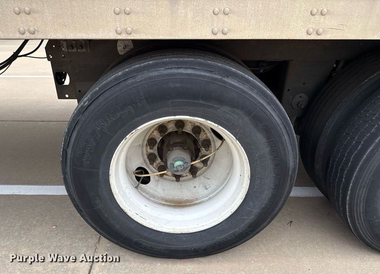 image for item EJ3723 2016 Vanguard VXP 57' dry van trailer