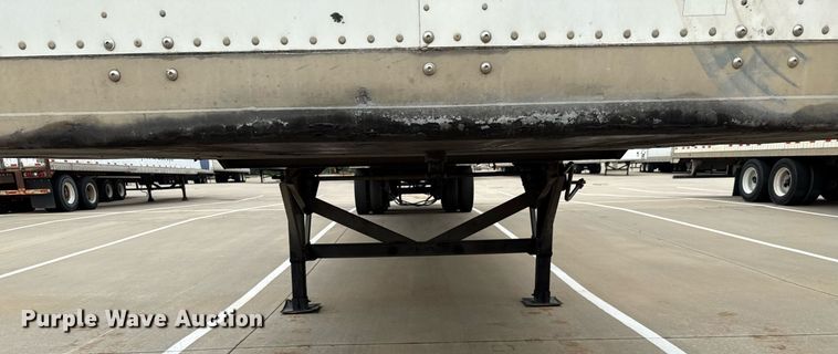 image for item EJ3724 2016 Vanguard VXP 57' dry van trailer