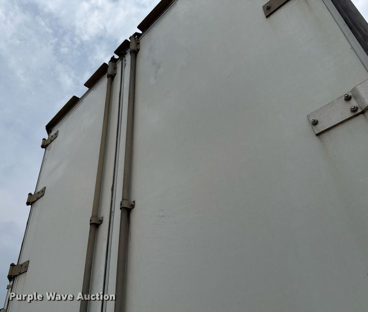 image for item EJ3725 2014 Vanguard VXP 57' dry van trailer