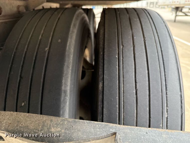 image for item EJ3725 2014 Vanguard VXP 57' dry van trailer