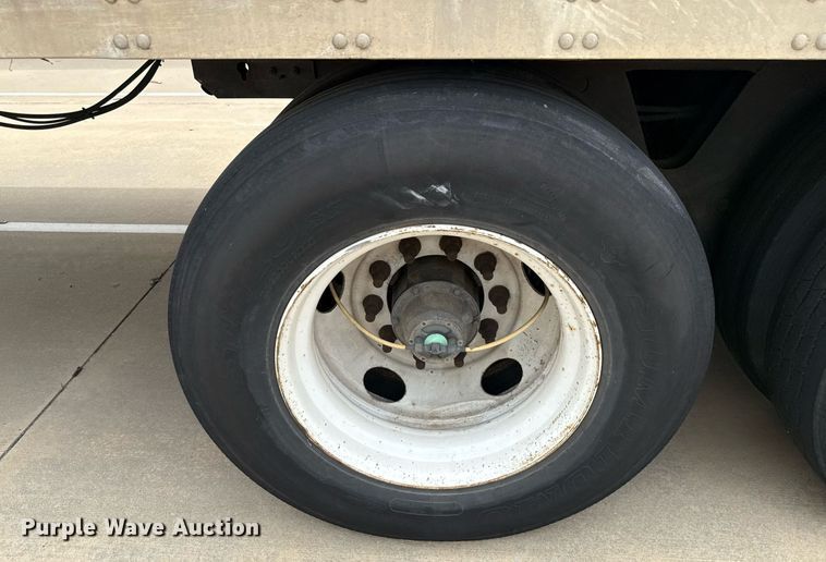 image for item EJ3725 2014 Vanguard VXP 57' dry van trailer