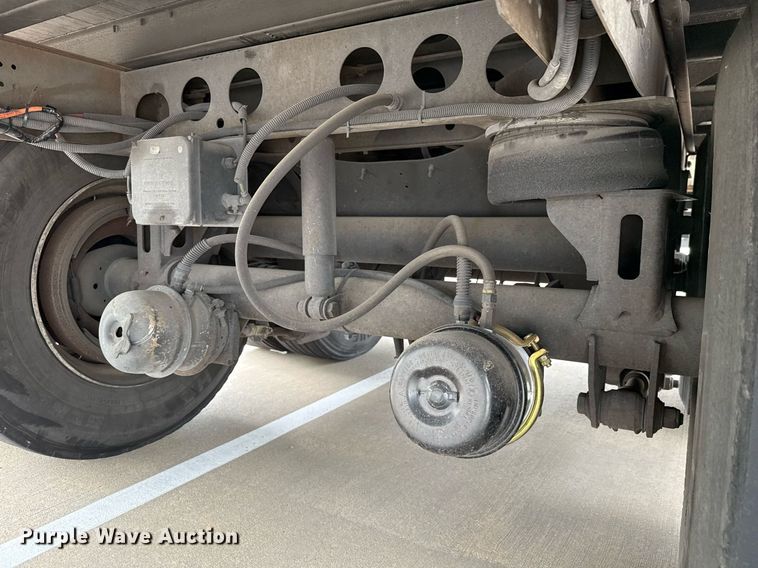 image for item EJ3725 2014 Vanguard VXP 57' dry van trailer