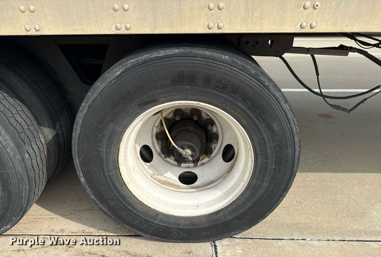 image for item EJ3726 2014 Vanguard VXP 57' dry van trailer