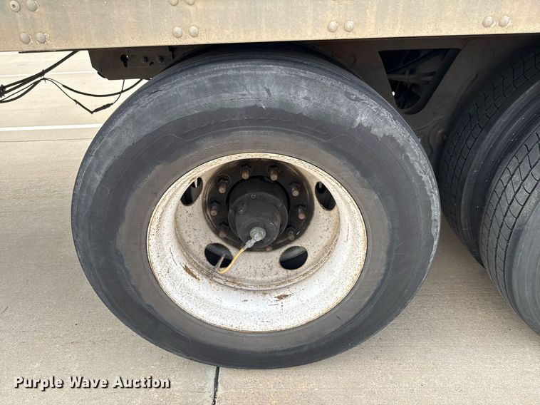 image for item EJ3726 2014 Vanguard VXP 57' dry van trailer