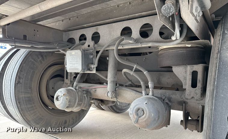 image for item EJ3726 2014 Vanguard VXP 57' dry van trailer