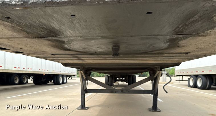 image for item EJ3727 2016 Vanguard VXP 57' dry van trailer