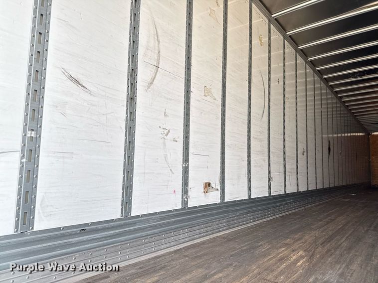 image for item EJ3727 2016 Vanguard VXP 57' dry van trailer