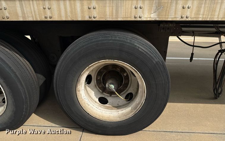 image for item EJ3727 2016 Vanguard VXP 57' dry van trailer