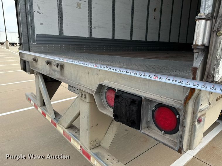 image for item EJ3728 2016 Vanguard VXP 57' dry van trailer