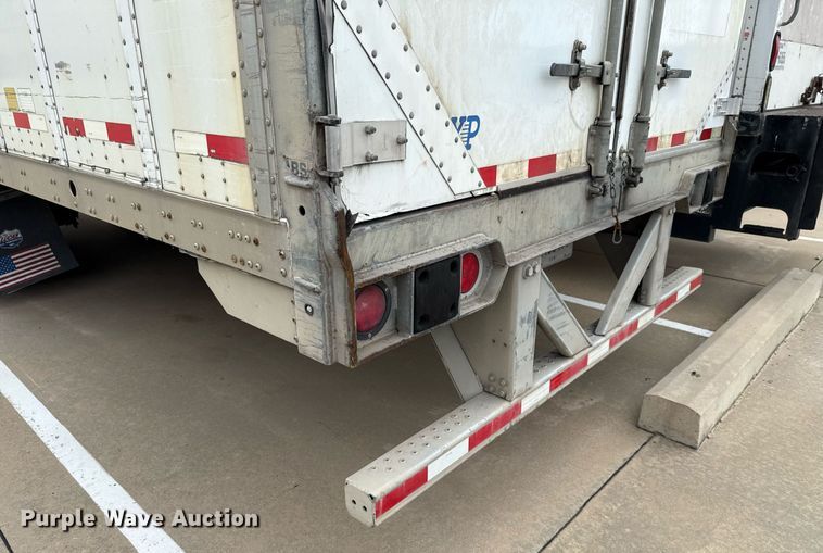 image for item EJ3729 2014 Vanguard VXP 57' dry van trailer