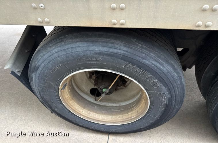 image for item EJ3729 2014 Vanguard VXP 57' dry van trailer