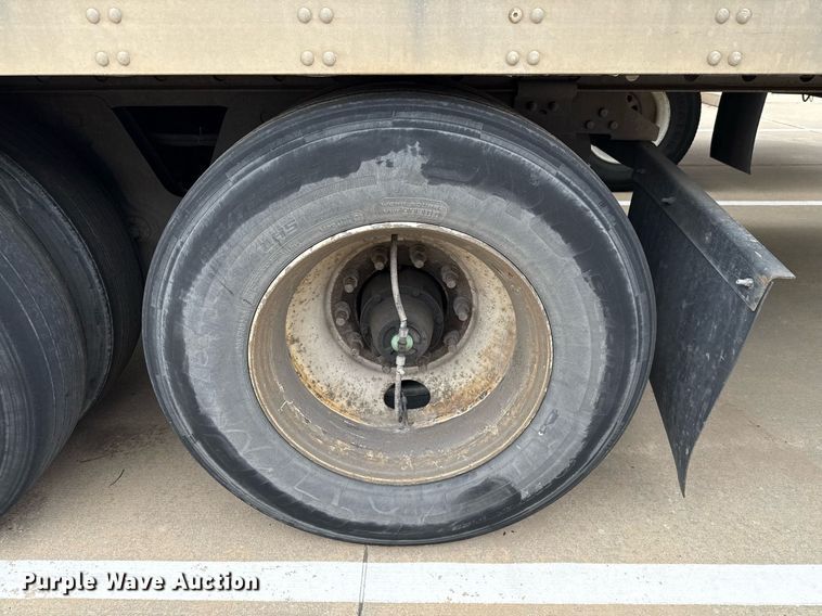 image for item EJ3729 2014 Vanguard VXP 57' dry van trailer