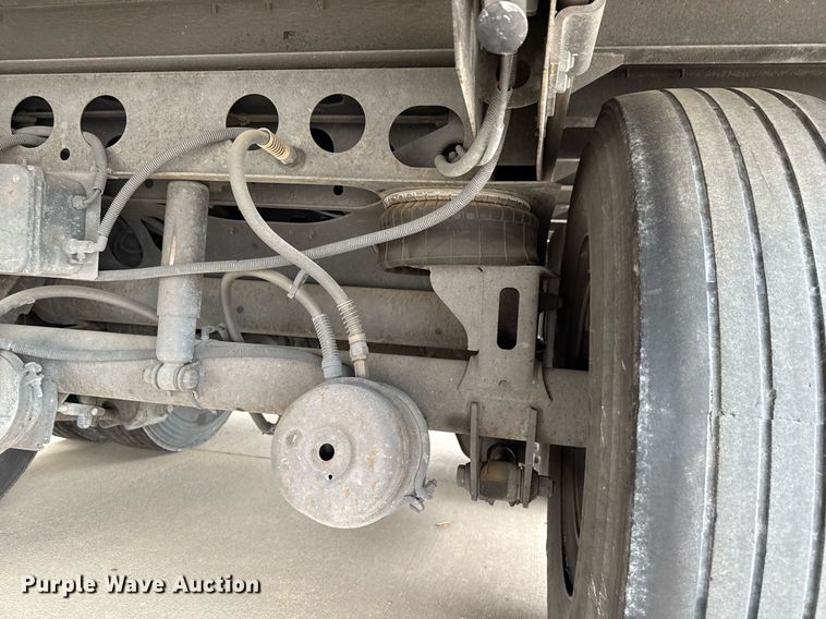 image for item EJ3729 2014 Vanguard VXP 57' dry van trailer