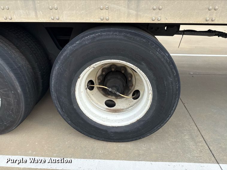 image for item EJ3730 2014 Vanguard VXP 57' dry van trailer