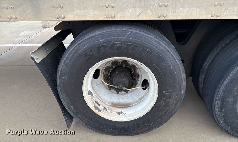 image for item EJ3730 2014 Vanguard VXP 57' dry van trailer