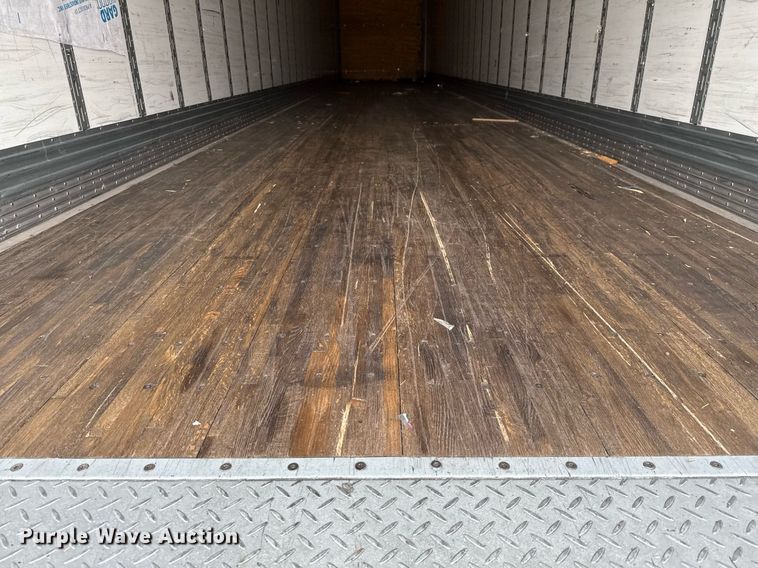 image for item EJ3731 2016 Vanguard VXP 57' dry van trailer