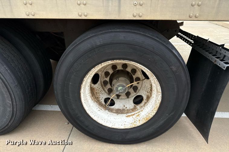 image for item EJ3731 2016 Vanguard VXP 57' dry van trailer