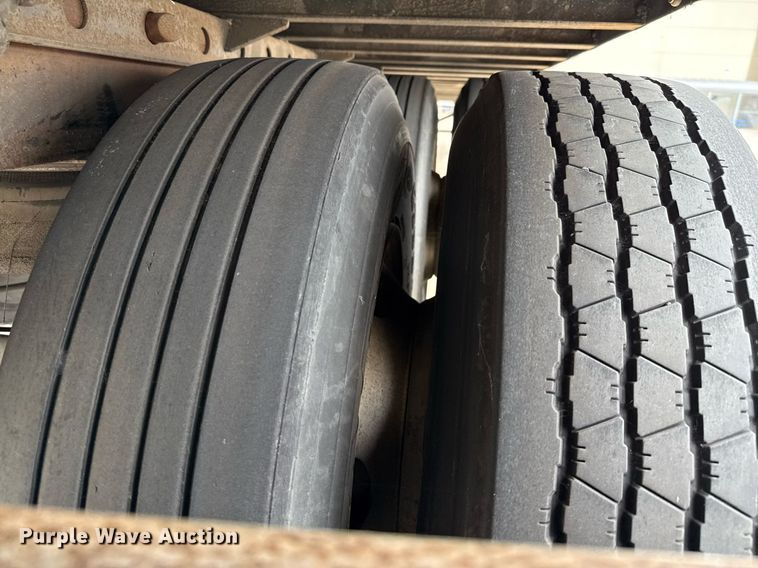 image for item EJ3732 2014 Vanguard VXP 57' dry van trailer