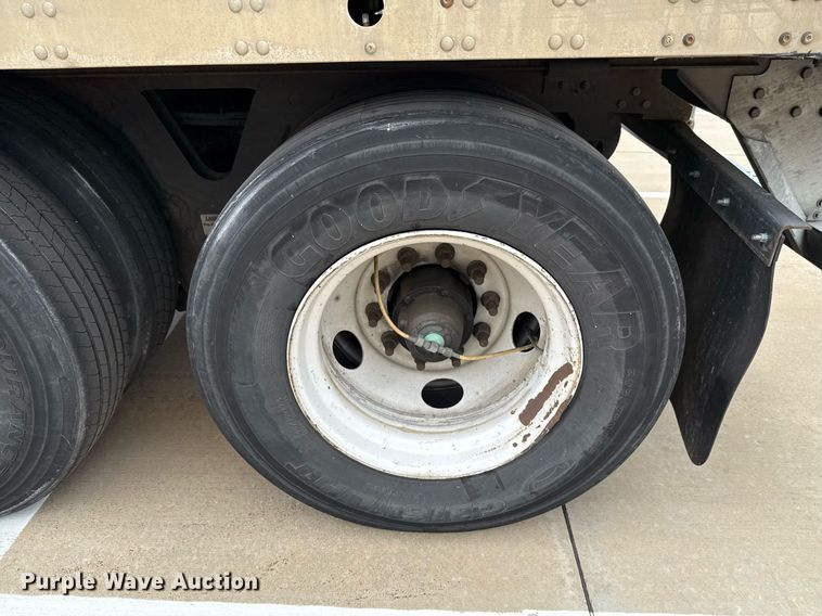 image for item EJ3732 2014 Vanguard VXP 57' dry van trailer