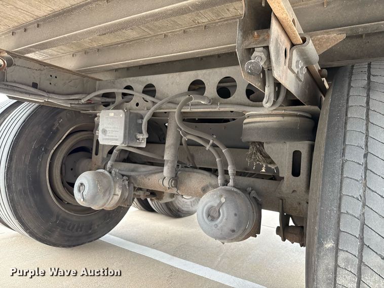 image for item EJ3732 2014 Vanguard VXP 57' dry van trailer