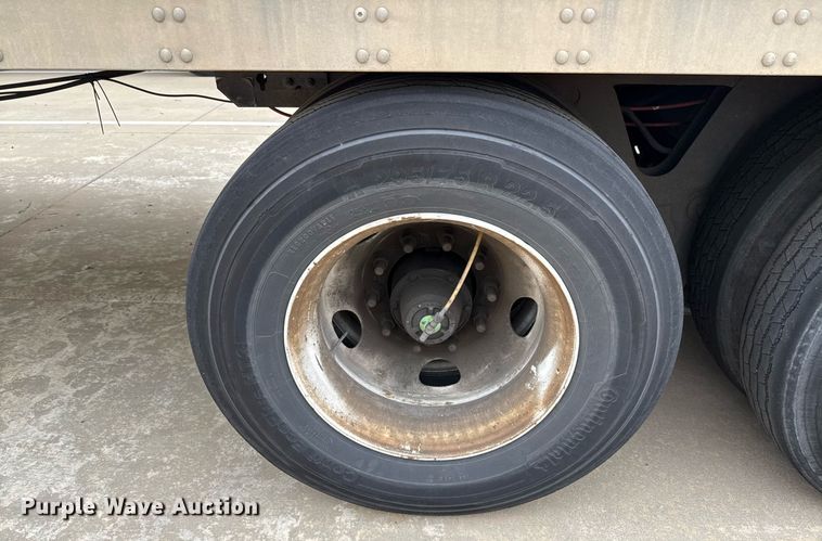 image for item EJ3733 2014 Vanguard VXP 57' dry van trailer