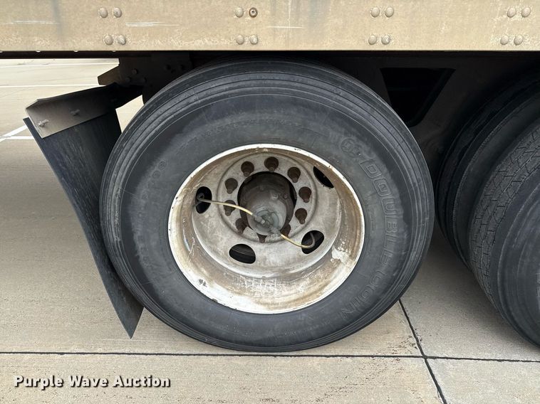 image for item EJ3735 2014 Vanguard VXP 57' dry van trailer