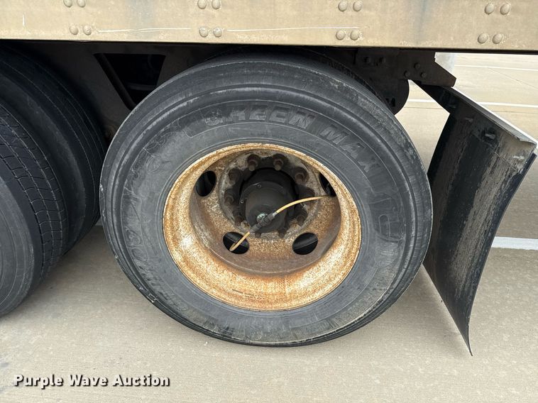 image for item EJ3736 2014 Vanguard VXP 57' dry van trailer