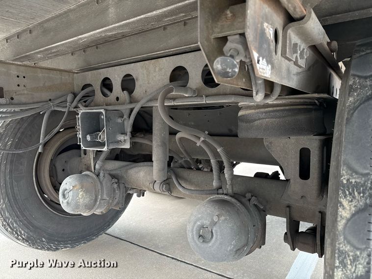 image for item EJ3736 2014 Vanguard VXP 57' dry van trailer