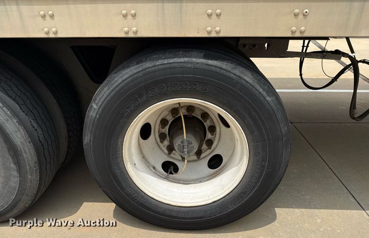 image for item EJ3737 2014 Vanguard VXP 57' dry van trailer