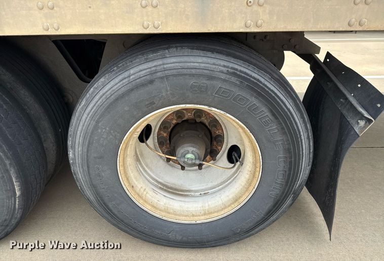 image for item EJ3737 2014 Vanguard VXP 57' dry van trailer