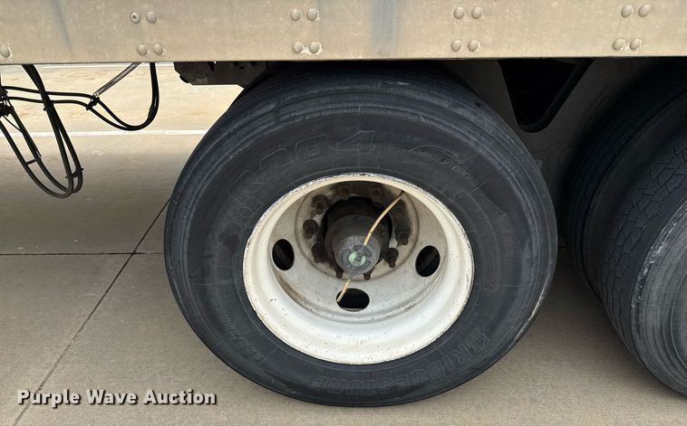 image for item EJ3737 2014 Vanguard VXP 57' dry van trailer