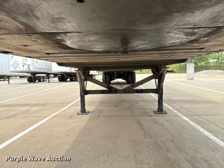 image for item EJ3739 2014 Vanguard VXP 57' dry van trailer