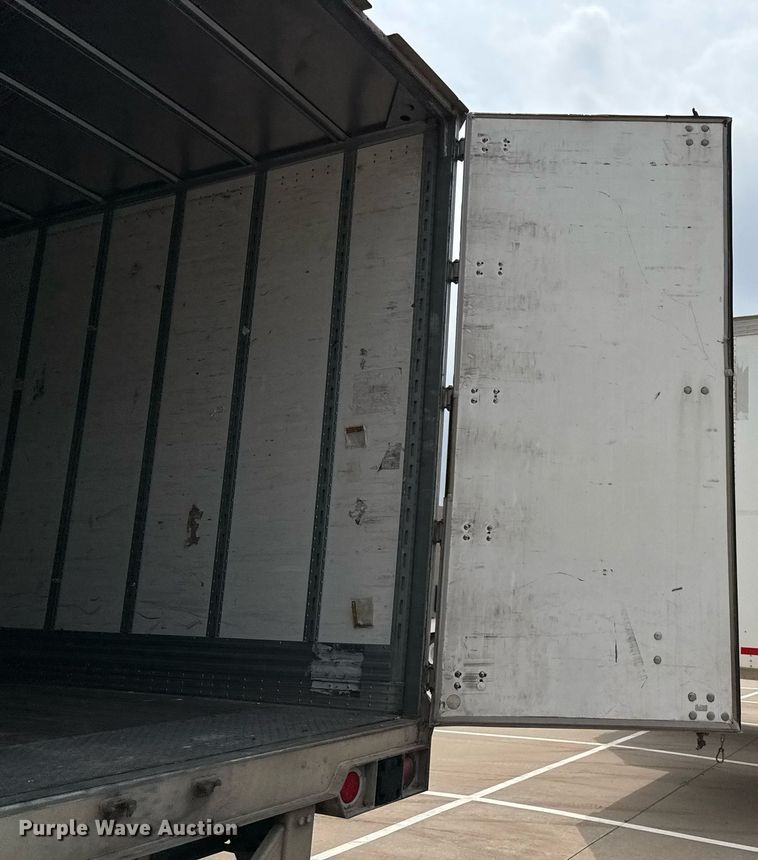 image for item EJ3739 2014 Vanguard VXP 57' dry van trailer